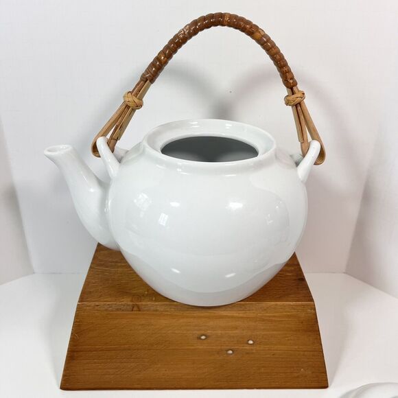 Pier One Imports Asian Style White Porcelain China Tea Set Teapot And 4 Cups - Picture 3 of 4